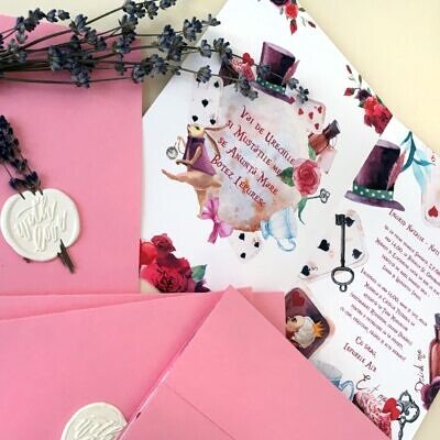 Alternative view of Alice in Wonderland - Invitatie botez fata verso Alice in Tara Minunilor