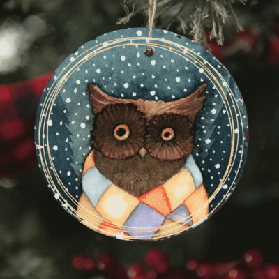 Bufnita - Decoratiune unicat din Lemn pentru pomul de Craciun personalizata cu numele copilului tau in forma de troiene de zapada