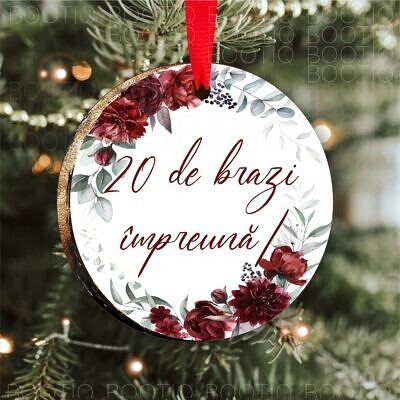 Alternative view of Decoratiune din lemn personalizata |  Magia Craciunului | Glob cu fotografie pentru pomul de Craciun